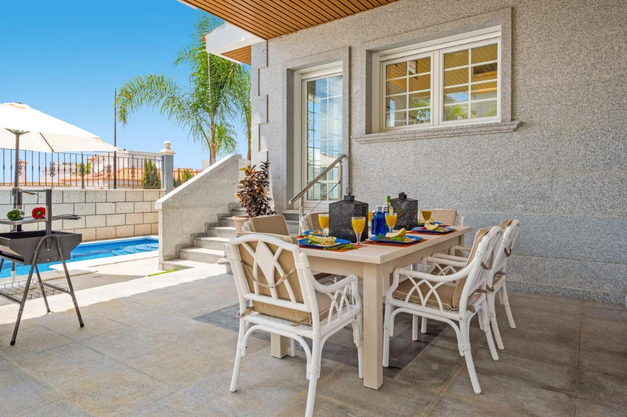 Villa Leonardo Dos By Villa Plus 푸에르토 데 산티아고 외부 사진
